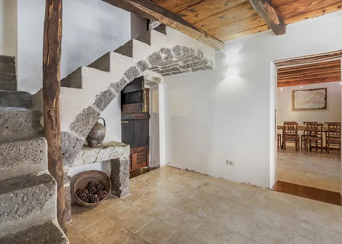 Slow Between Sea And Olive Trees, Terrace And Tranquility In The Village Of Villa *