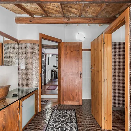 Slow Between Sea And Olive Trees, Terrace And Tranquility In The Village Of Vila *