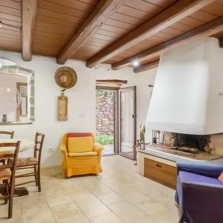 Vila Slow Between Sea And Olive Trees, Terrace And Tranquility In The Village Of *