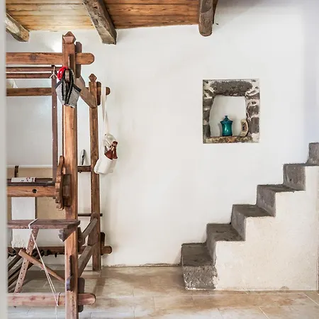 Slow Between Sea And Olive Trees, Terrace And Tranquility In The Village Of וילה Seneghe