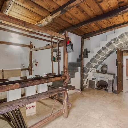 וילה Slow Between Sea And Olive Trees, Terrace And Tranquility In The Village Of