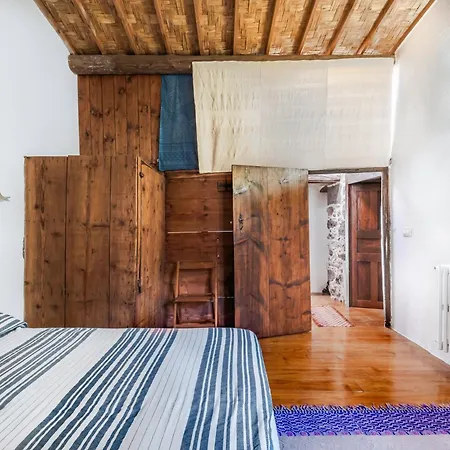 Slow Between Sea And Olive Trees, Terrace And Tranquility In The Village Of Vila Seneghe