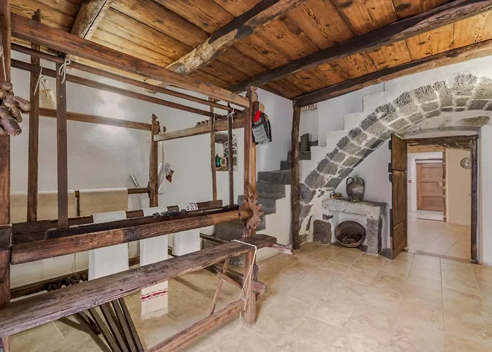 Villa Slow Between Sea And Olive Trees, Terrace And Tranquility In The Village Of